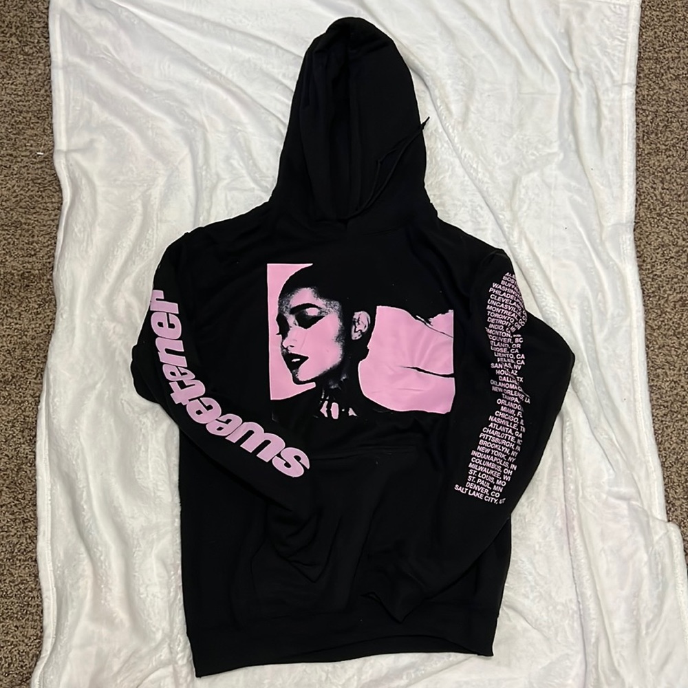 Ariana Grande Sweetener hoodie